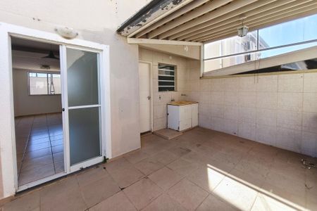 Casa de condomínio à venda com 90m², 3 quartos e 2 vagas Casa de condomínio à venda com 90m², 3 quartos e 2 vagasÁrea gourmet