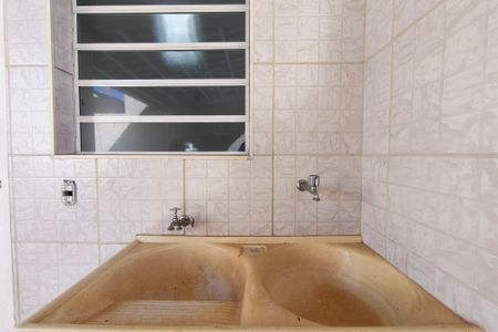 Casa de condomínio à venda com 90m², 3 quartos e 2 vagas Casa de condomínio à venda com 90m², 3 quartos e 2 vagasÁrea de Serviço