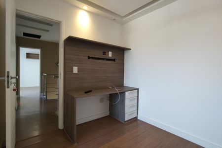 Casa de condomínio à venda com 180m², 3 quartos e 1 vagaQuarto 1