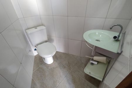 Casa de condomínio à venda com 180m², 3 quartos e 1 vagaBanheiro de Serviço
