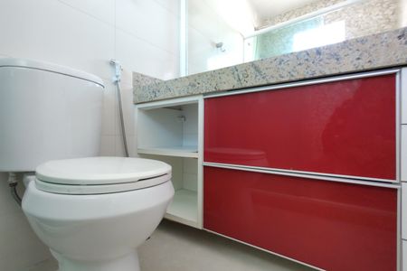 Casa de condomínio à venda com 180m², 3 quartos e 1 vagaBanheiro da Suíte