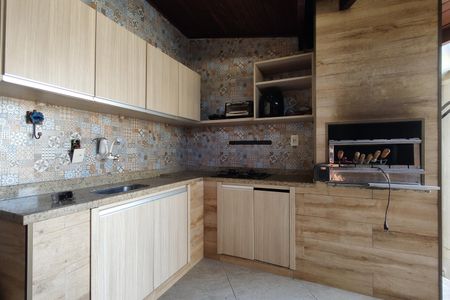 Casa de condomínio à venda com 180m², 3 quartos e 1 vagaEspaço Gourmet