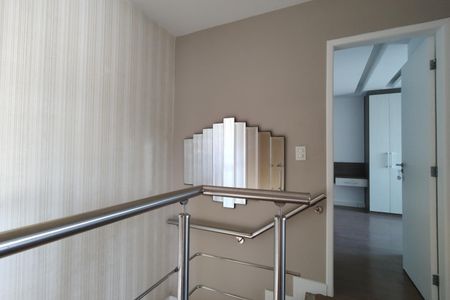 Casa de condomínio à venda com 180m², 3 quartos e 1 vagaHall Social