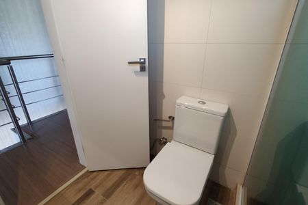 Casa de condomínio à venda com 180m², 3 quartos e 1 vagaBanheiro Social