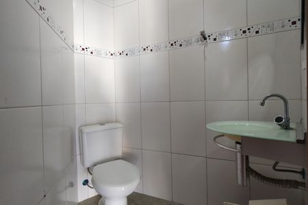 Casa de condomínio à venda com 180m², 3 quartos e 1 vagaBanheiro de Serviço