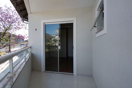 Casa de condomínio à venda com 180m², 3 quartos e 1 vagaVaranda da Quarto 2