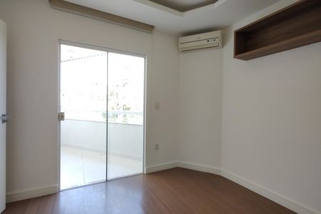 Casa de condomínio à venda com 180m², 3 quartos e 1 vagaQuarto 2