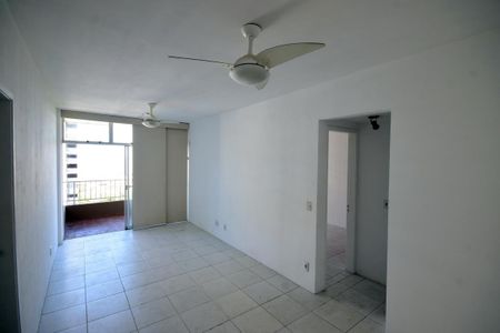 Sala de apartamento à venda com 2 quartos, 68m² em Barra da Tijuca, Rio de Janeiro