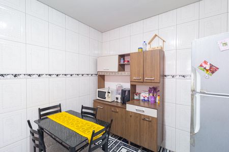 Casa à venda com 253m², 7 quartos e 6 vagasCozinha