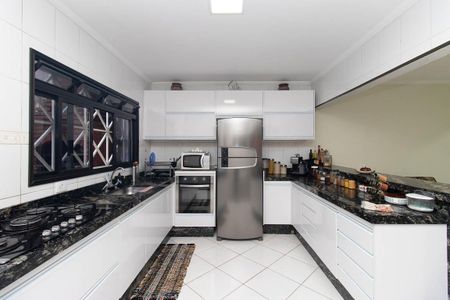 Casa à venda com 300m², 3 quartos e 4 vagas Casa à venda com 300m², 3 quartos e 4 vagasCozinha