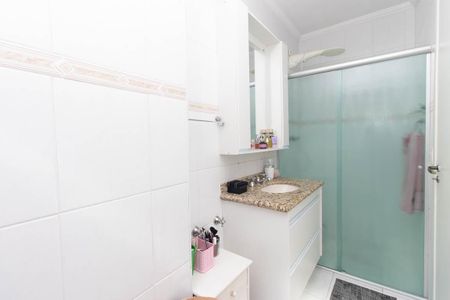 Casa à venda com 300m², 3 quartos e 4 vagas Casa à venda com 300m², 3 quartos e 4 vagasBanheiro da Suíte