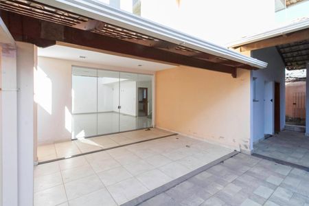 Casa para alugar com 360m², 4 quartos e 4 vagasQuintal