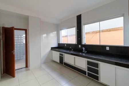 Casa para alugar com 360m², 4 quartos e 4 vagasCozinha