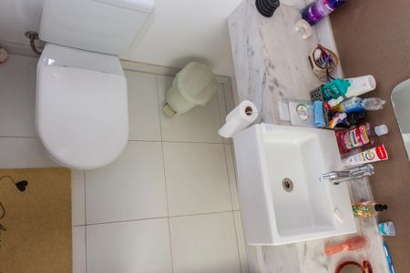 Apartamento à venda com 70m², 2 quartos e 2 vagas Apartamento à venda com 70m², 2 quartos e 2 vagasBanheiro da Suíte