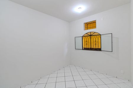 Quarto de casa para alugar com 1 quarto, 65m² em Campo Grande, Rio de Janeiro