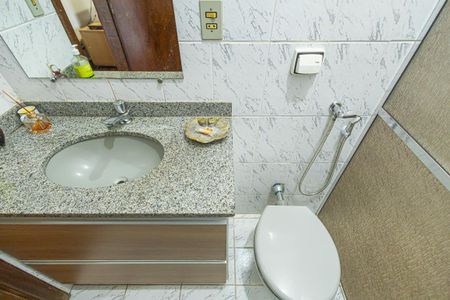 Apartamento à venda com 85m², 4 quartos e 2 vagasBanheiro