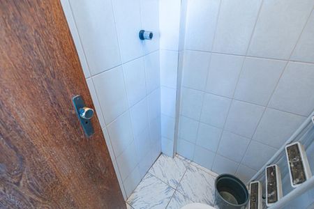 Apartamento à venda com 85m², 4 quartos e 2 vagasBanheiro de Serviço