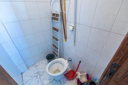 Apartamento à venda com 85m², 4 quartos e 2 vagasBanheiro de Serviço