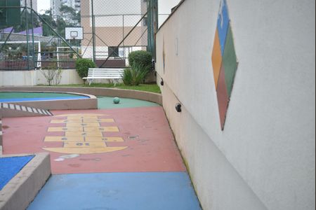 Apartamento à venda com 75m², 3 quartos e 2 vagasÁrea comum - Playground