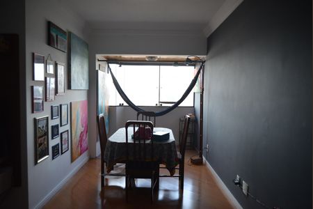 Apartamento à venda com 75m², 3 quartos e 2 vagasSala