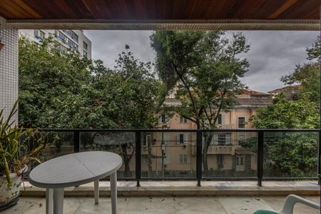 Apartamento para alugar com 123m², 3 quartos e 2 vagas Apartamento para alugar com 123m², 3 quartos e 2 vagasVaranda