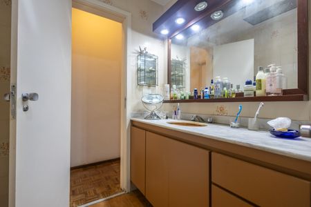 Apartamento para alugar com 123m², 3 quartos e 2 vagas Apartamento para alugar com 123m², 3 quartos e 2 vagasBanheiro da Suite