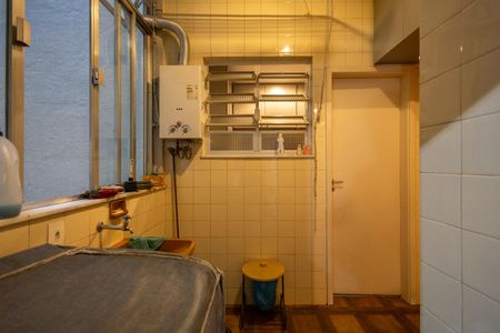 Apartamento para alugar com 123m², 3 quartos e 2 vagas Apartamento para alugar com 123m², 3 quartos e 2 vagasÁrea de Serviço