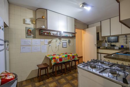 Apartamento para alugar com 123m², 3 quartos e 2 vagas Apartamento para alugar com 123m², 3 quartos e 2 vagasCozinha