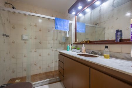 Apartamento para alugar com 123m², 3 quartos e 2 vagas Apartamento para alugar com 123m², 3 quartos e 2 vagasBanheiro Social