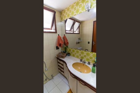 Apartamento à venda com 100m², 3 quartos e 1 vaga Apartamento à venda com 100m², 3 quartos e 1 vagaBanheiro da Suíte