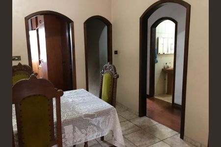 Casa à venda com 336m², 5 quartos e 4 vagas