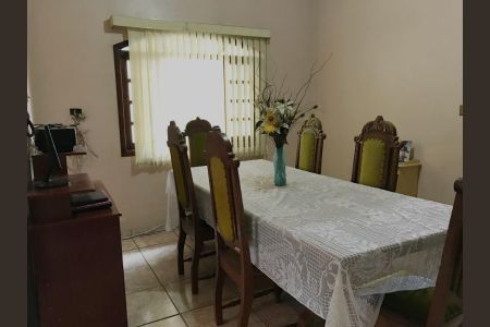 Casa à venda com 336m², 5 quartos e 4 vagas