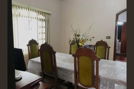 Casa à venda com 336m², 5 quartos e 4 vagas