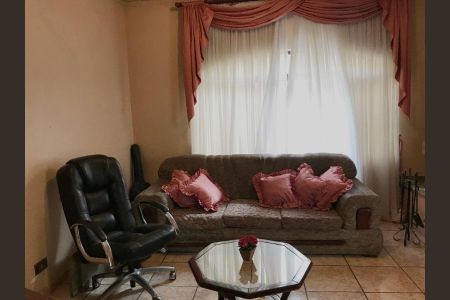 Casa à venda com 336m², 5 quartos e 4 vagas