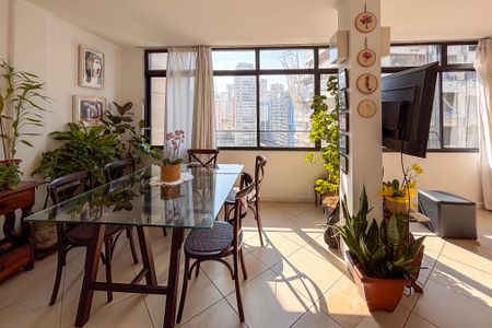 Apartamento à venda com 76m², 2 quartos e 1 vagaSala