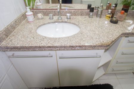 Apartamento para alugar com 130m², 3 quartos e 3 vagasBanheiro da Suíte 1