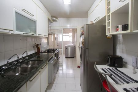 Apartamento para alugar com 130m², 3 quartos e 3 vagasCozinha