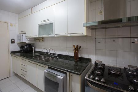Apartamento para alugar com 130m², 3 quartos e 3 vagasCozinha