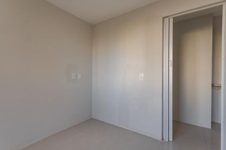 Quarto 1 de apartamento à venda com 2 quartos, 43m² em Sarandi, Porto Alegre