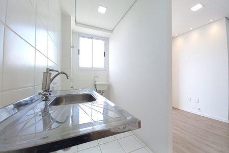 Cozinha de apartamento para alugar com 2 quartos, 44m² em Jardim Yeda, Campinas