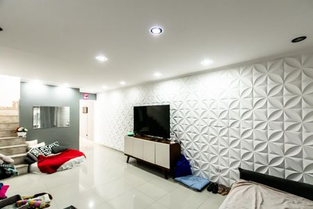 Casa para alugar com 125m², 2 quartos e 2 vagasSala