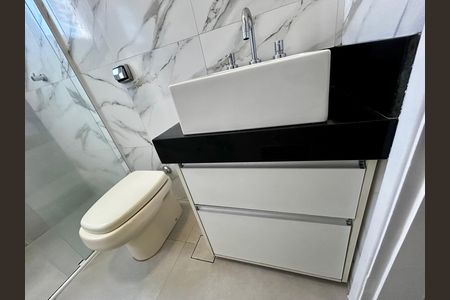 Apartamento para alugar com 38m², 1 quarto e sem vaga Apartamento para alugar com 38m², 1 quarto e sem vagaBanheiro