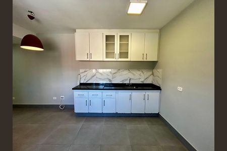 Apartamento para alugar com 38m², 1 quarto e sem vaga Apartamento para alugar com 38m², 1 quarto e sem vagaCozinha