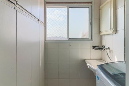 Apartamento para alugar com 64m², 2 quartos e 1 vaga Apartamento para alugar com 64m², 2 quartos e 1 vagaCozinha e Área de Serviço