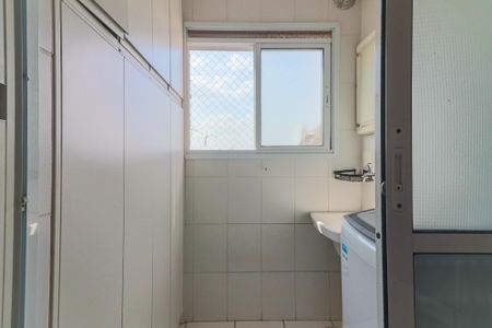 Apartamento para alugar com 64m², 2 quartos e 1 vaga Apartamento para alugar com 64m², 2 quartos e 1 vagaCozinha e Área de Serviço