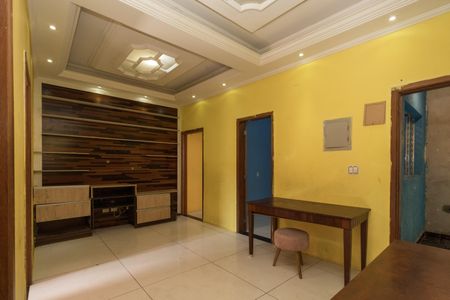 Sala de casa para alugar com 3 quartos, 93m² em Parque dos Bancarios, São Paulo