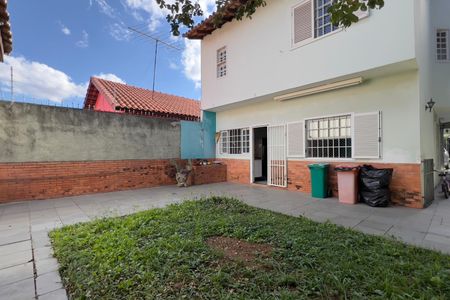 Casa para alugar com 300m², 4 quartos e 3 vagasÁrea Externa