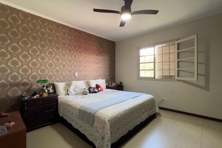 Casa para alugar com 300m², 4 quartos e 3 vagasSuíte