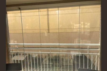 Apartamento à venda com 65m², 3 quartos e 1 vaga Apartamento à venda com 65m², 3 quartos e 1 vagaVaranda