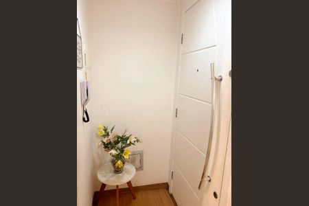 Apartamento à venda com 65m², 3 quartos e 1 vaga Apartamento à venda com 65m², 3 quartos e 1 vagaEntrada